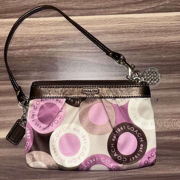 COACH OP ART PURPLE CLUTCH - Picture 4 of 11